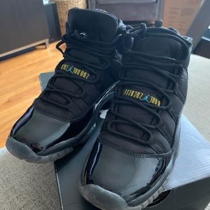 - Air Jordan 11 Retro (GS) Sneakers 5.5 Y- 7 Women